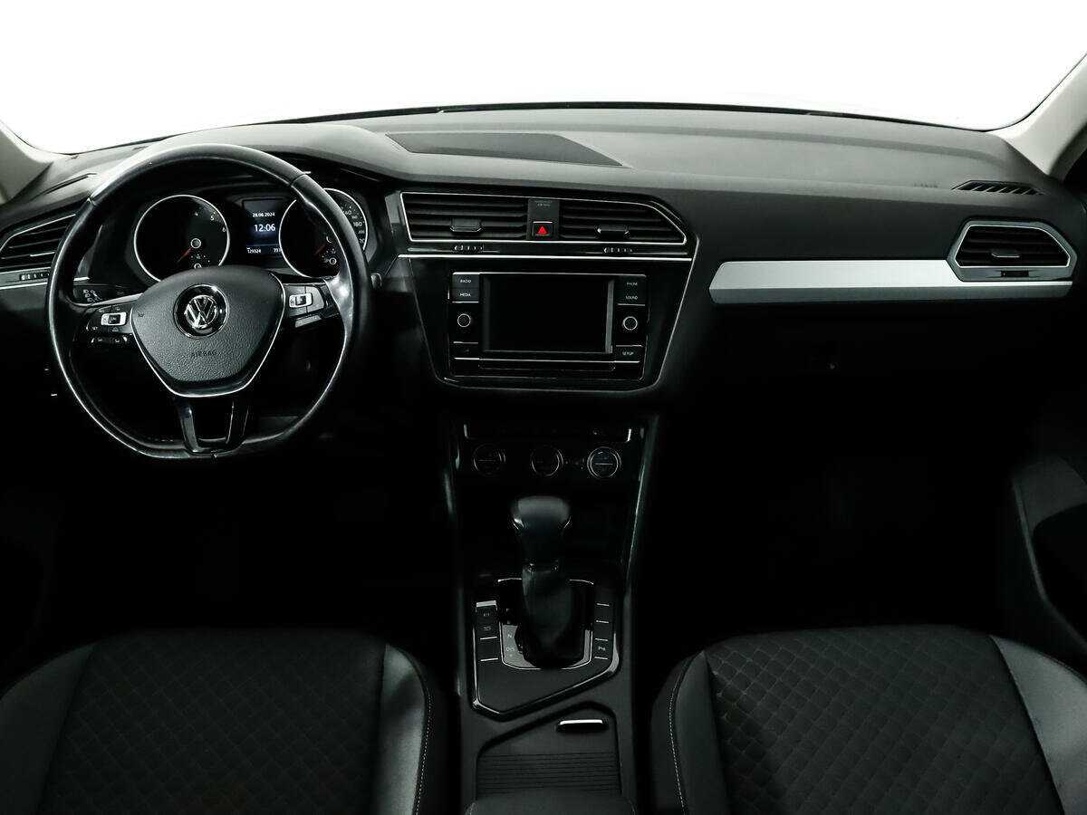 Volkswagen Tiguan, 2017 Фото №12