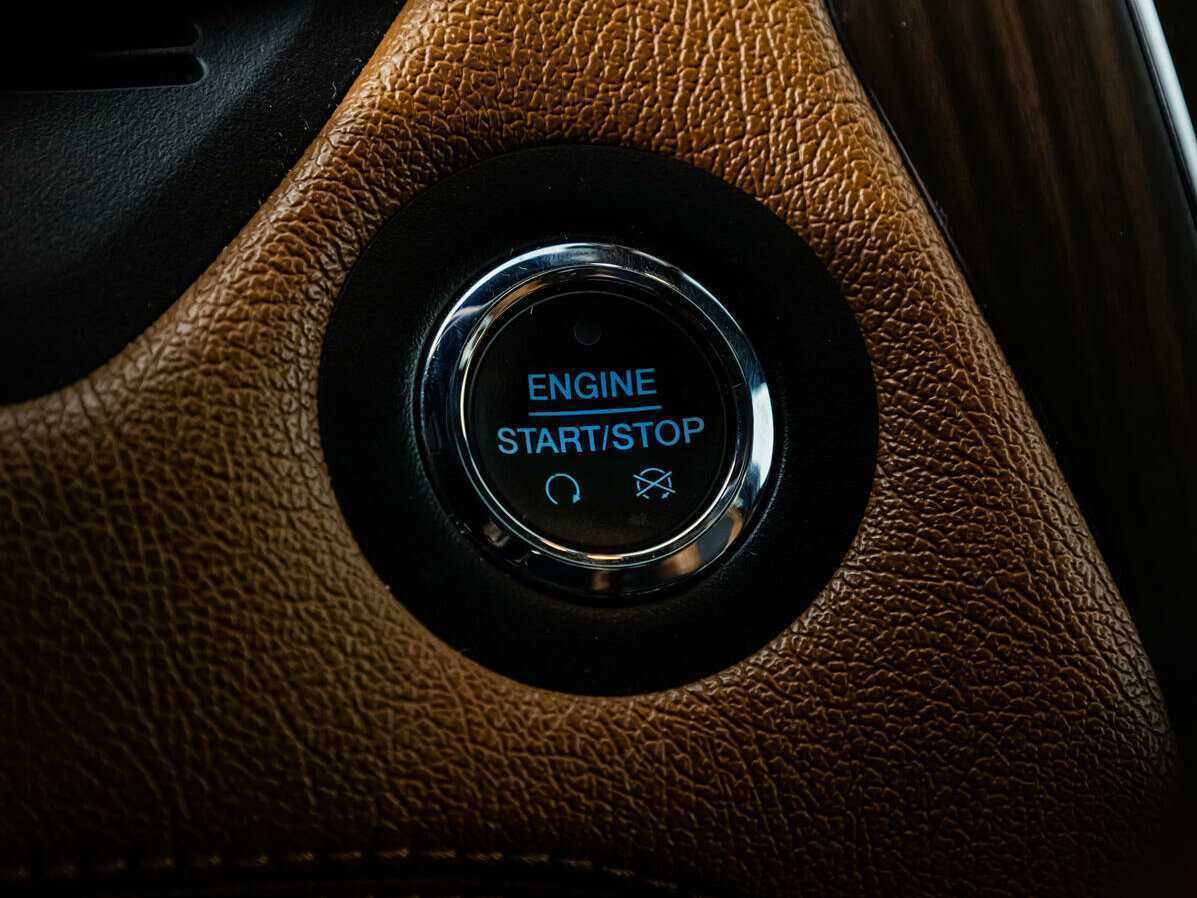 Ford Explorer, 2016 Фото №18