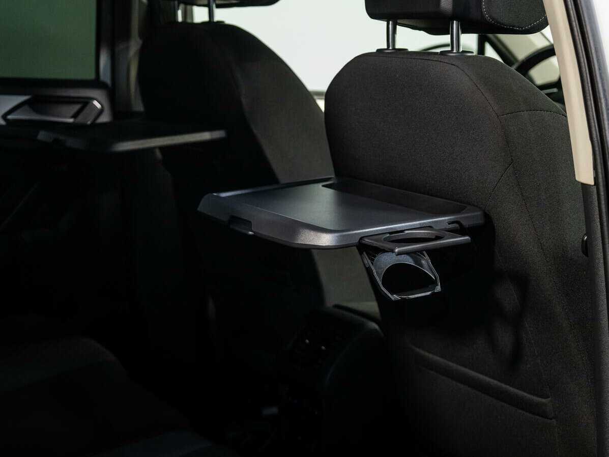 Volkswagen Tiguan L, 2018 Фото №15