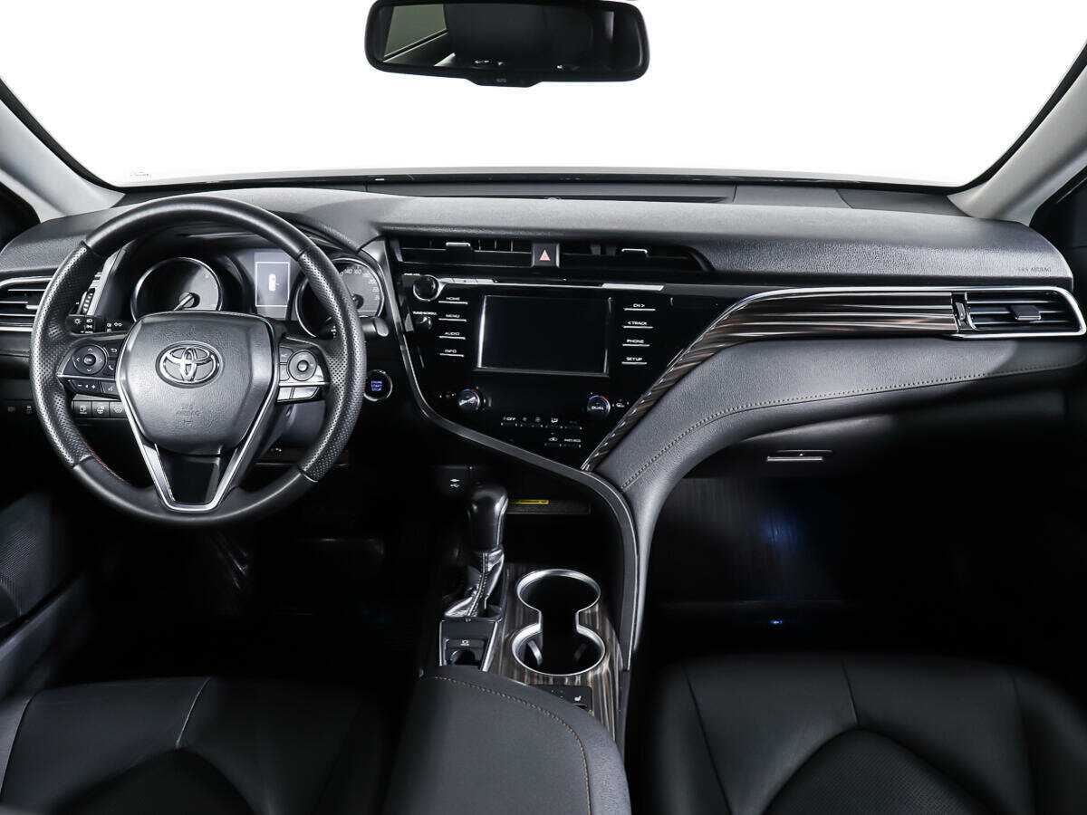 Toyota Camry, 2019 Фото №10