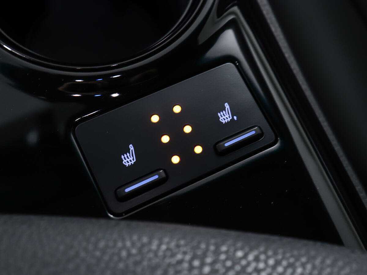 Toyota Camry, 2020 Фото №17