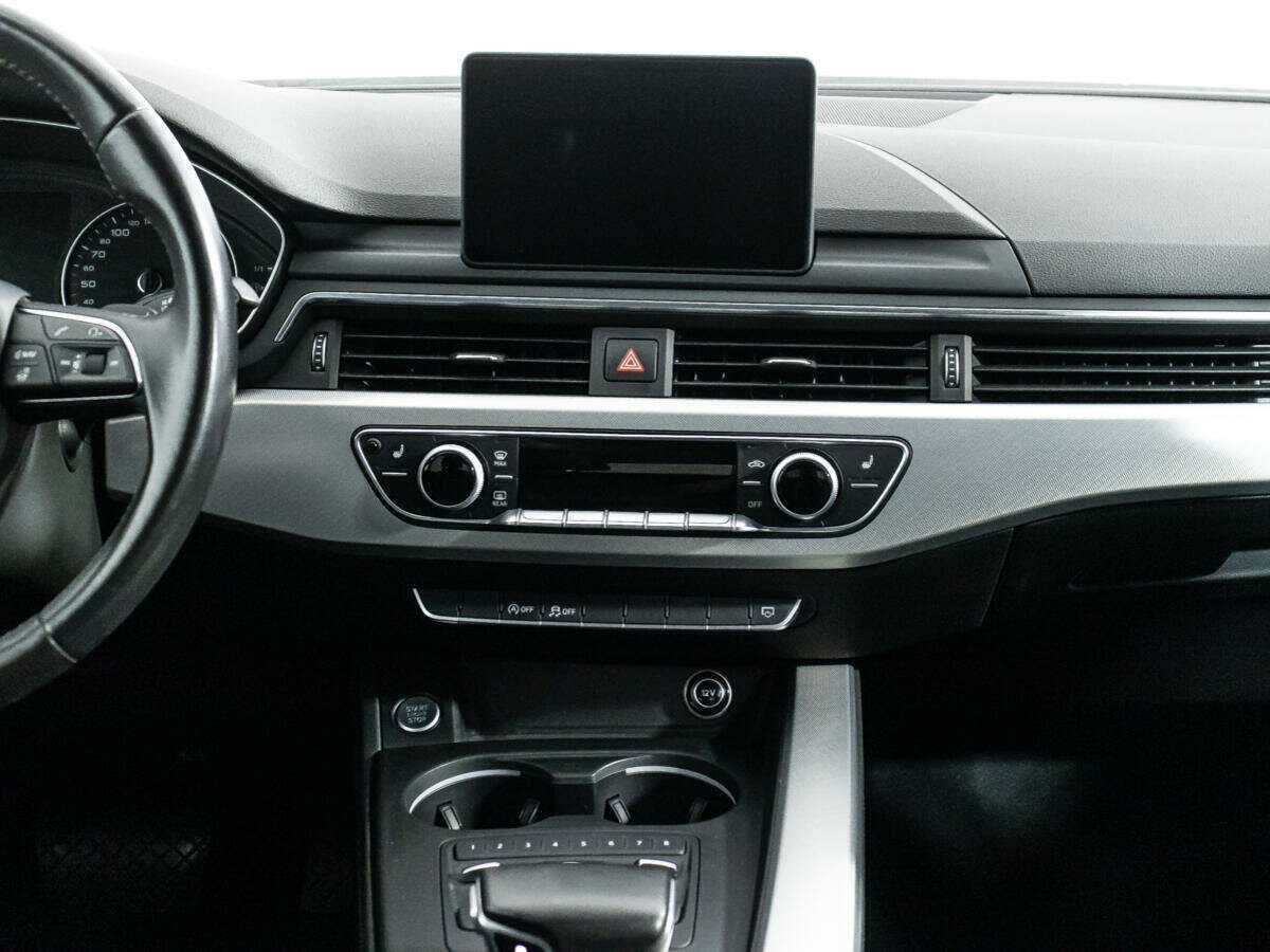 Audi A4, 2016 Фото №14