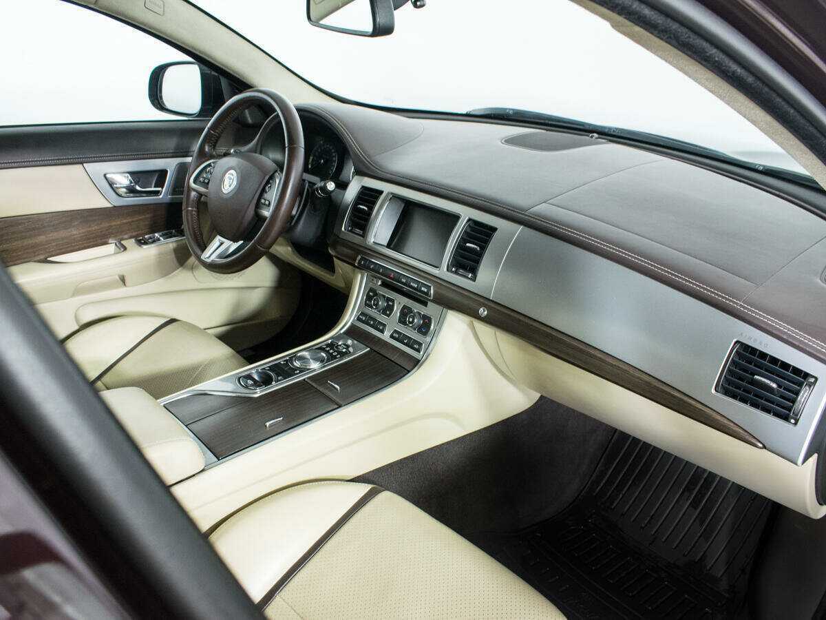 Jaguar XF, 2013 Фото №8