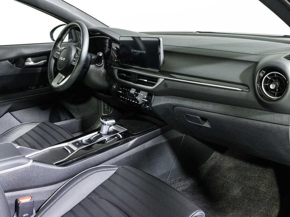 Kia K3, 2022 Фото №9