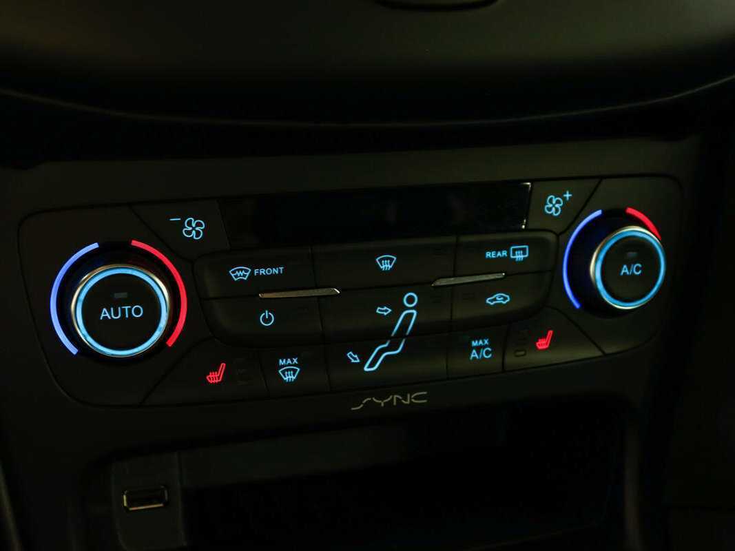 Ford Focus, 2018 Фото №16