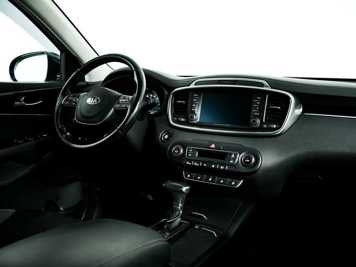 Kia Sorento, 2018 Фото №9