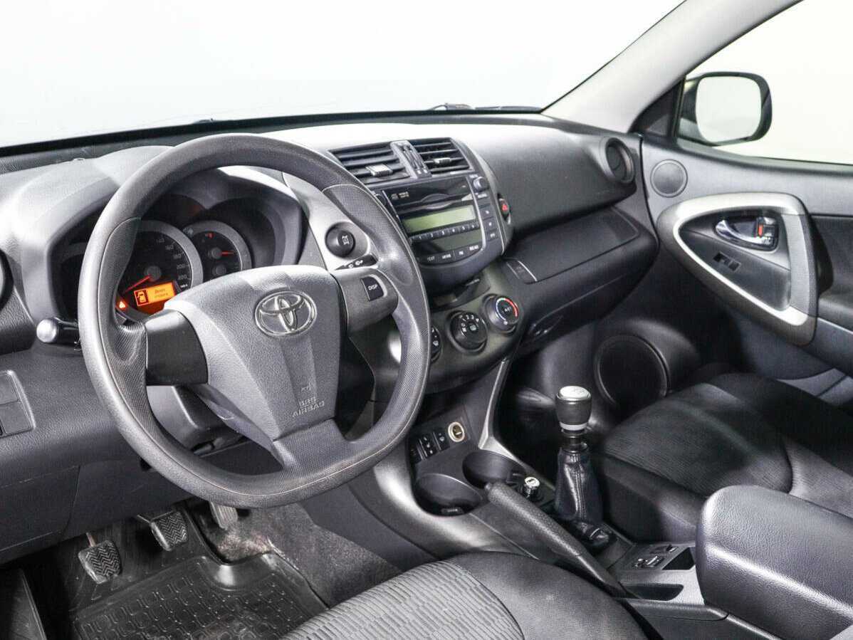 Toyota RAV4, 2012 Фото №11