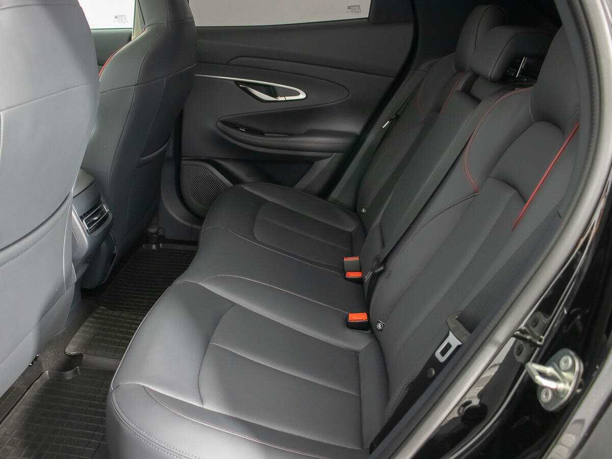 Changan UNI-T, 2023 Фото №11