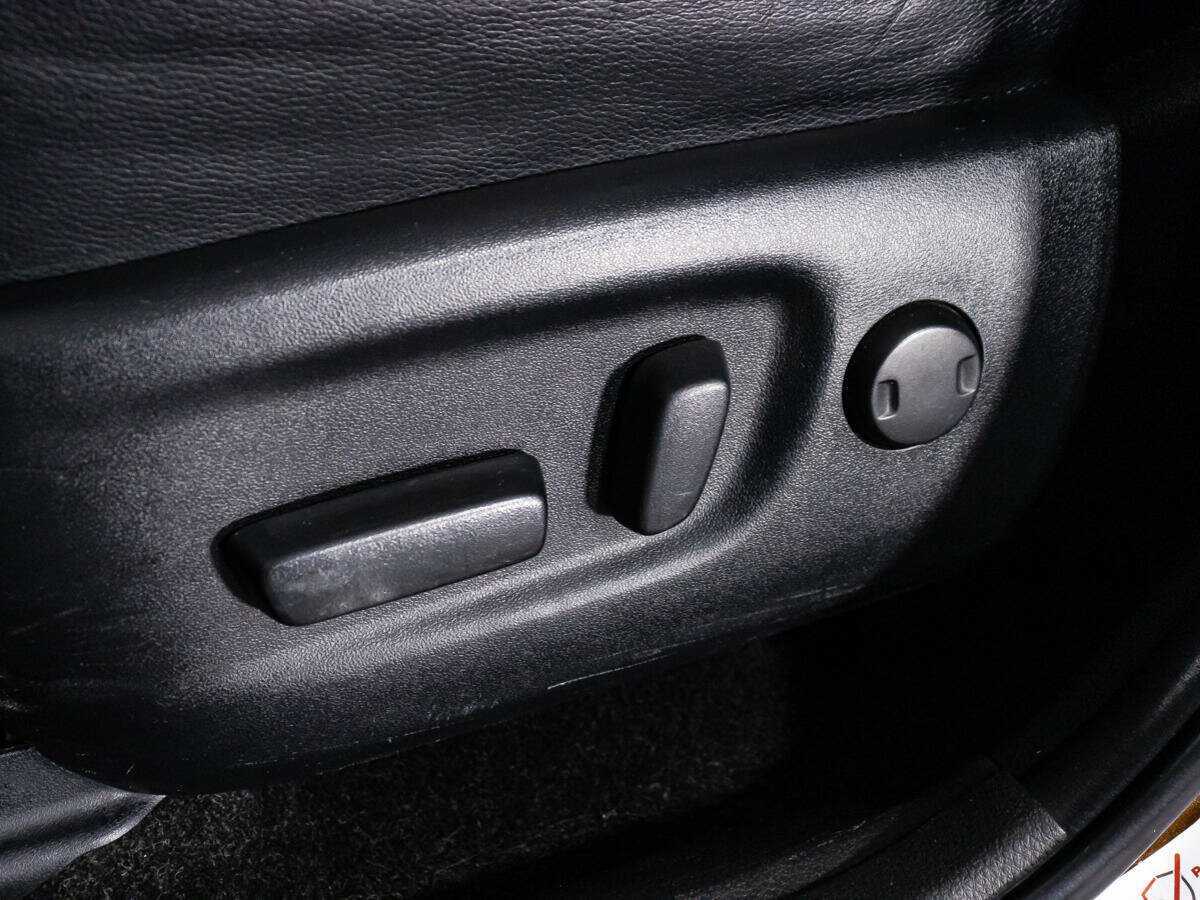 Toyota RAV4, 2016 Фото №20