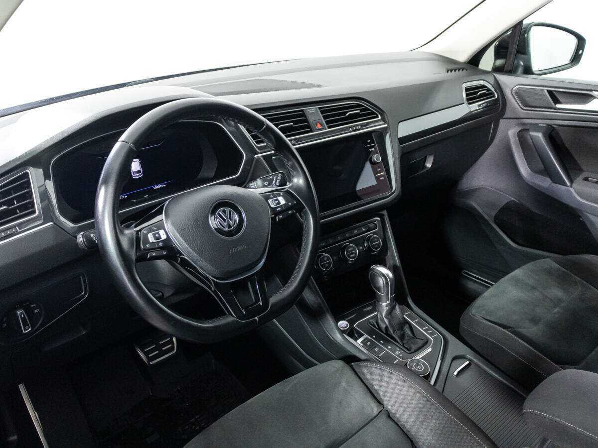 Volkswagen Tiguan, 2018 Фото №11