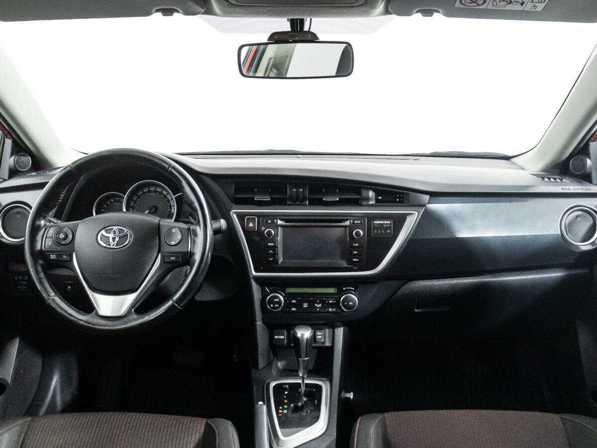 Toyota Auris, 2013 Фото №13