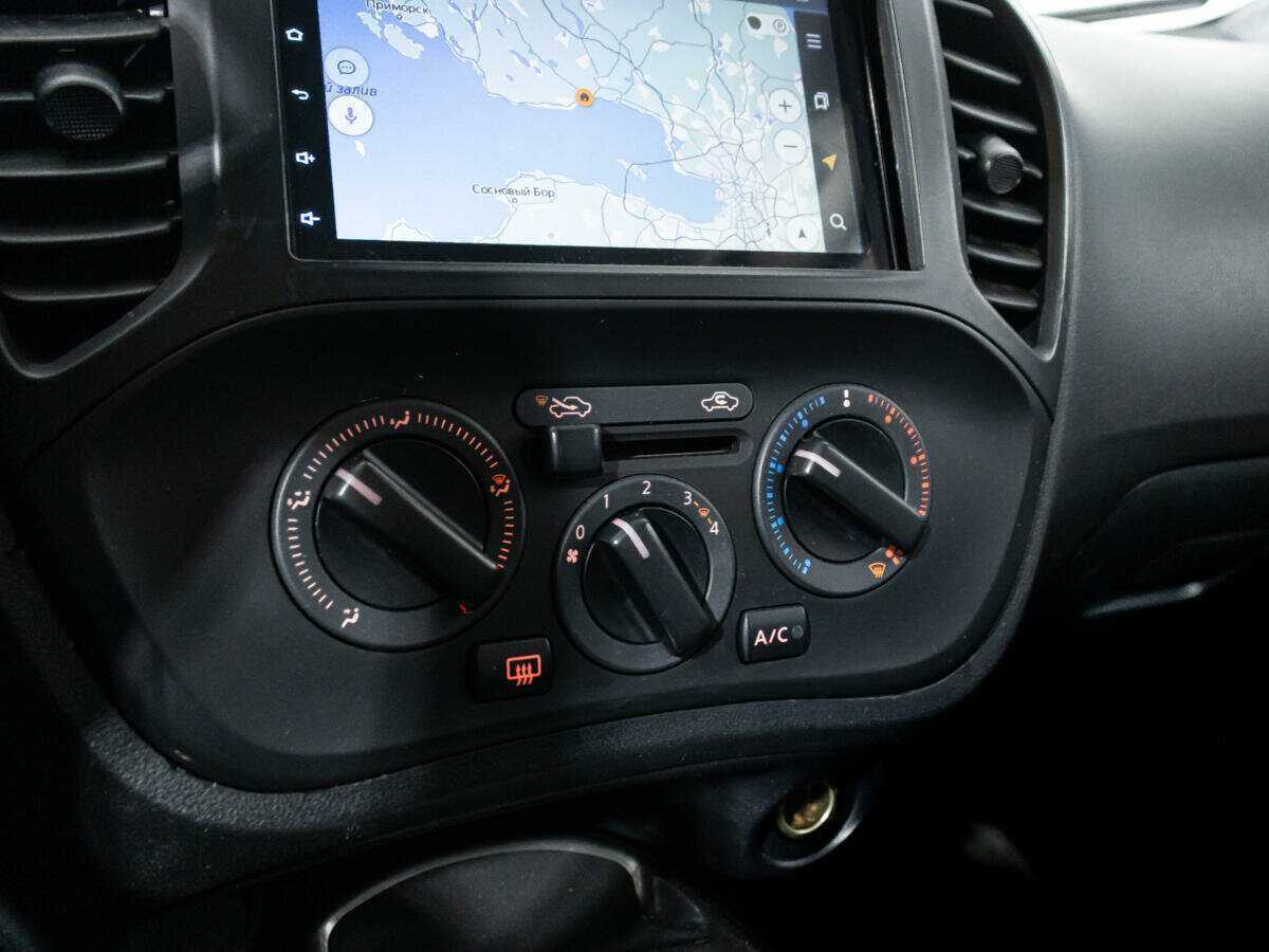 Nissan Juke, 2013 Фото №17