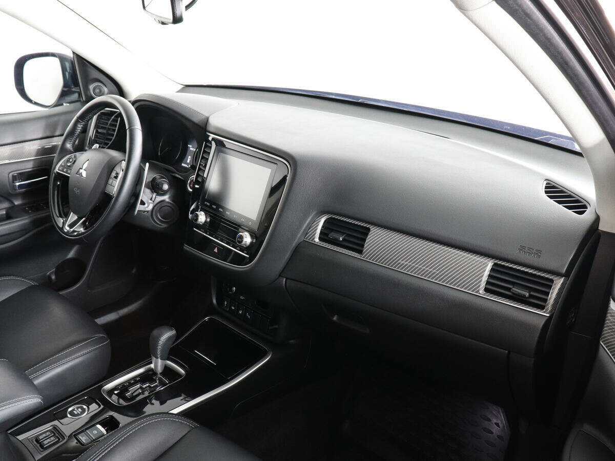 Mitsubishi Outlander, 2022 Фото №10