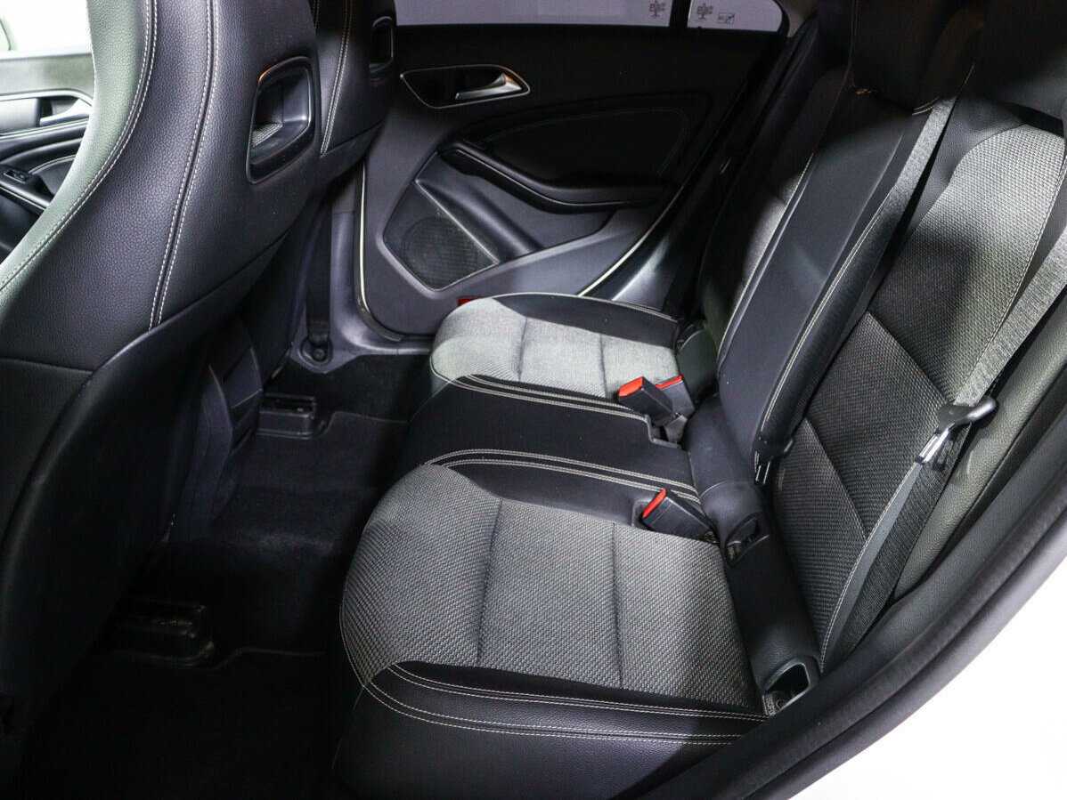 Mercedes-Benz CLA 200, 2013 Фото №10