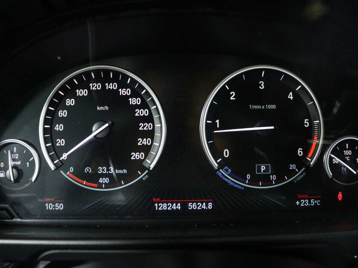 BMW 5 серии 520d, 2016 Фото №9