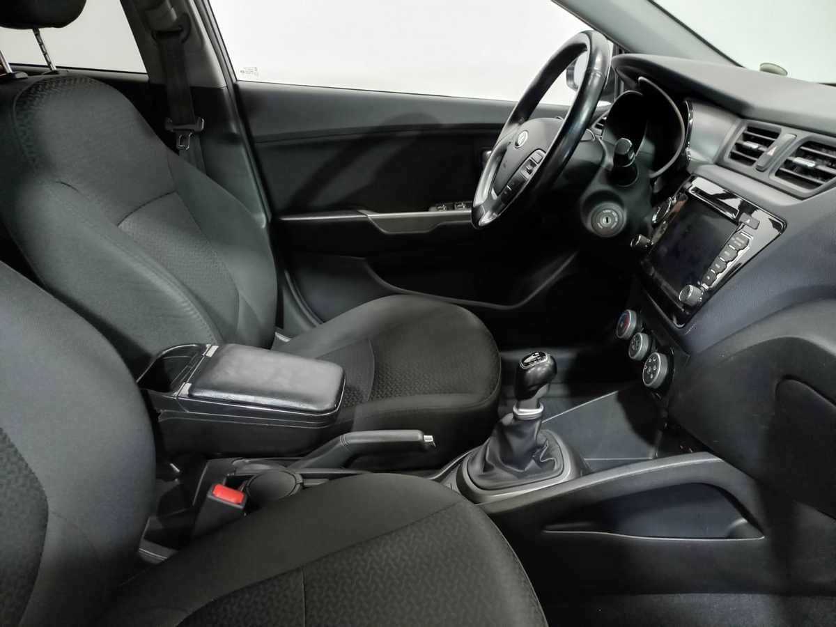 Kia Rio, 2016 Фото №10