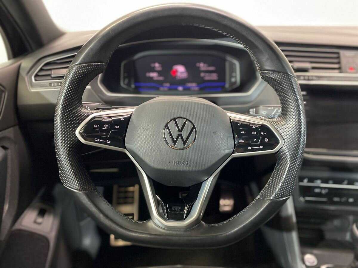 Volkswagen Tiguan, 2021 Фото №12