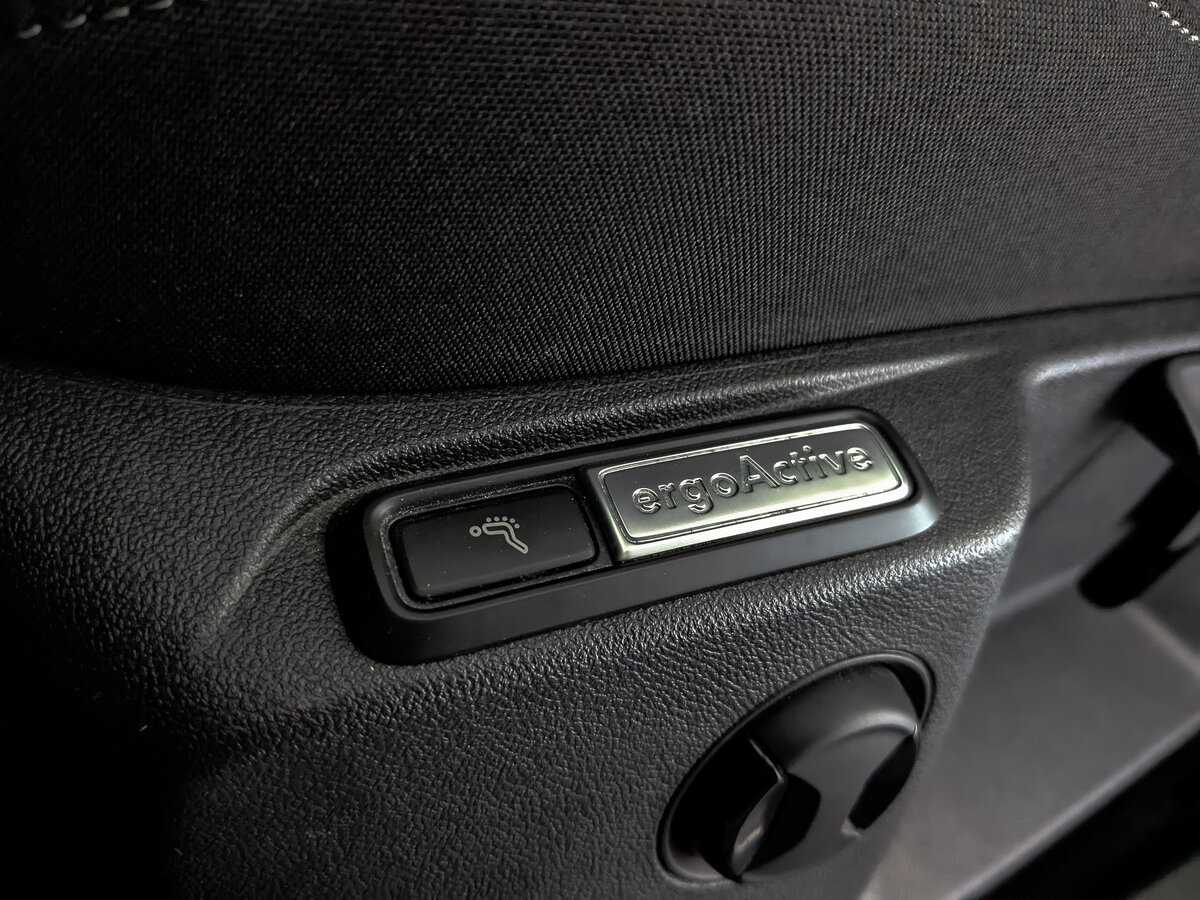 Volkswagen Tiguan, 2021 Фото №23