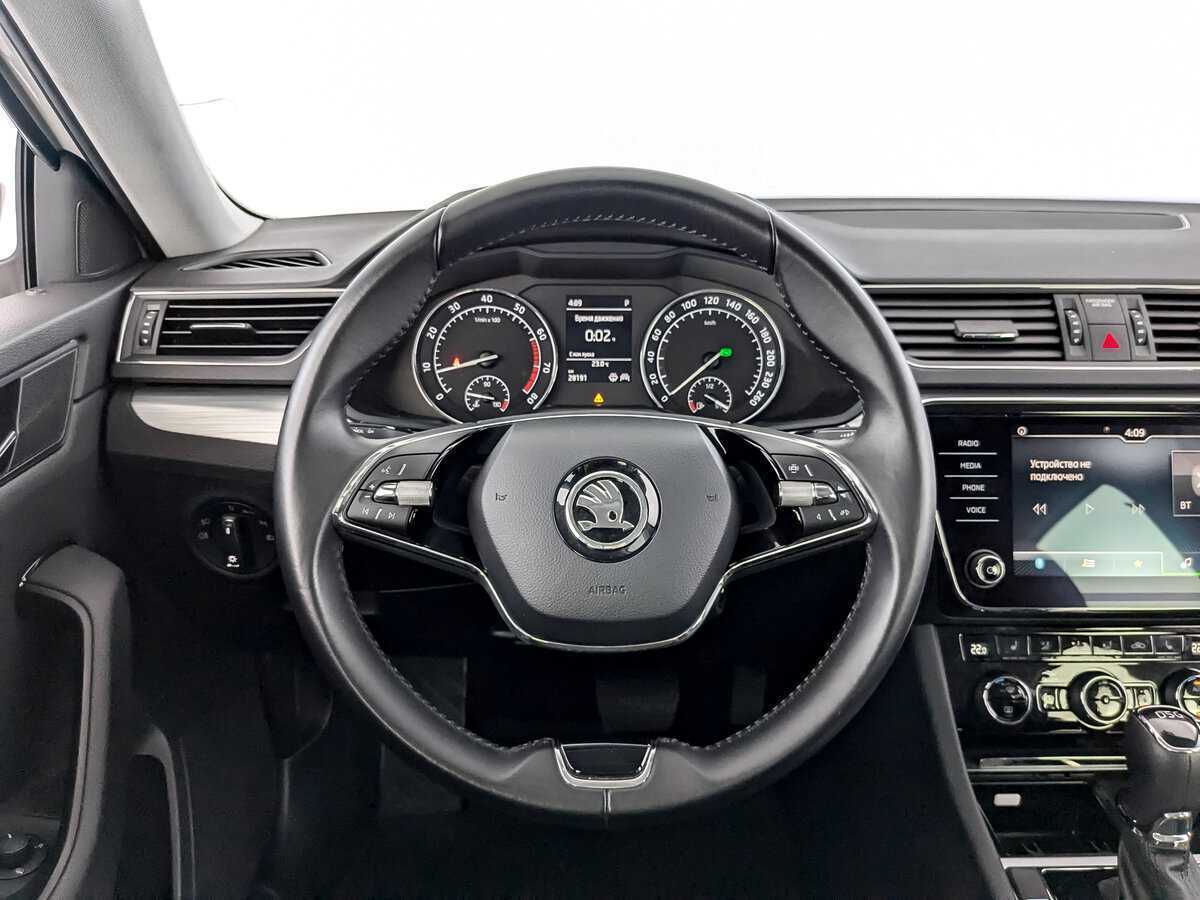 Skoda Superb, 2021 Фото №17