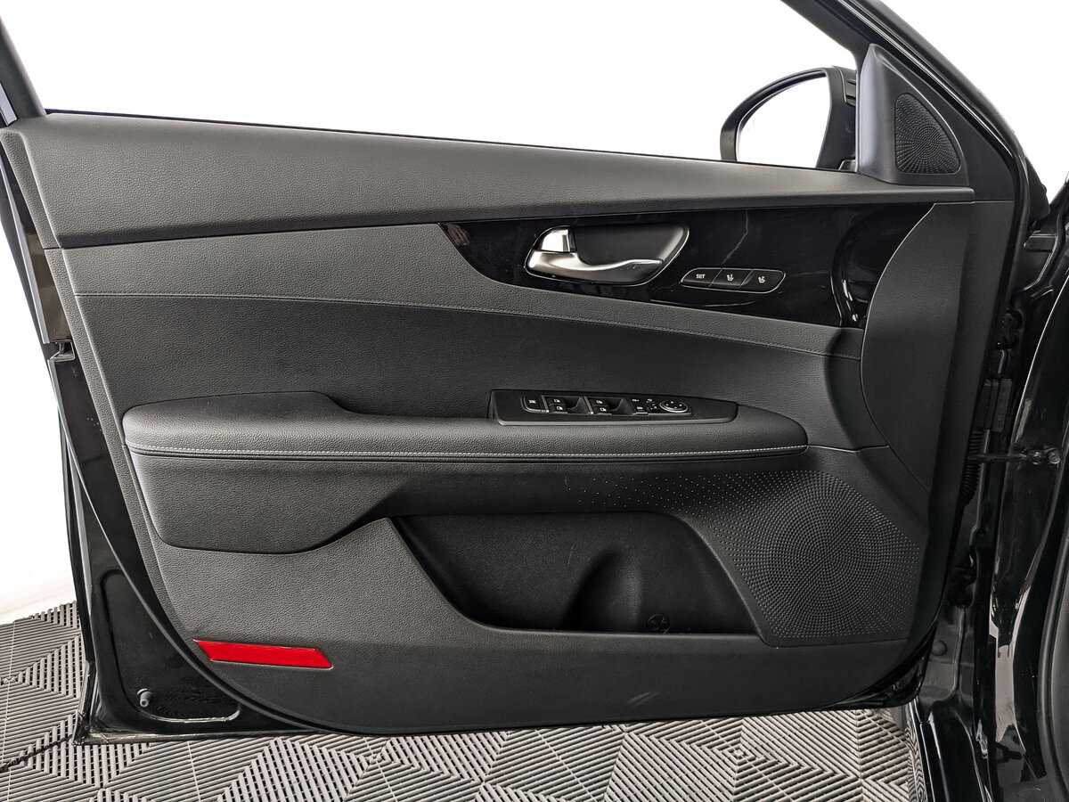 Kia Cerato, 2021 Фото №15