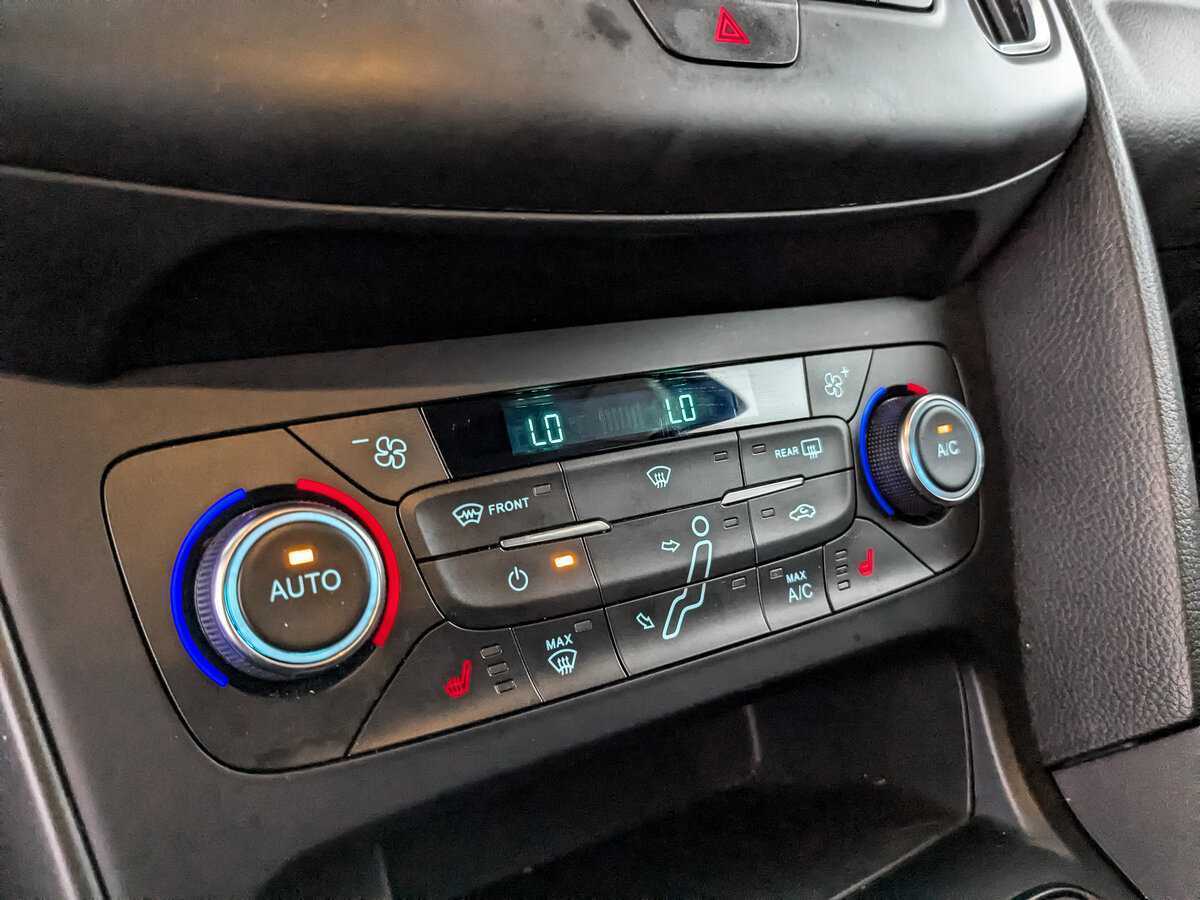 Ford Focus, 2019 Фото №17