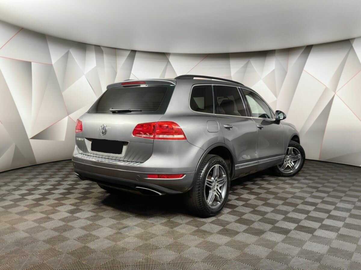 Volkswagen Touareg, 2012 - 186 000 км. | Фото №2