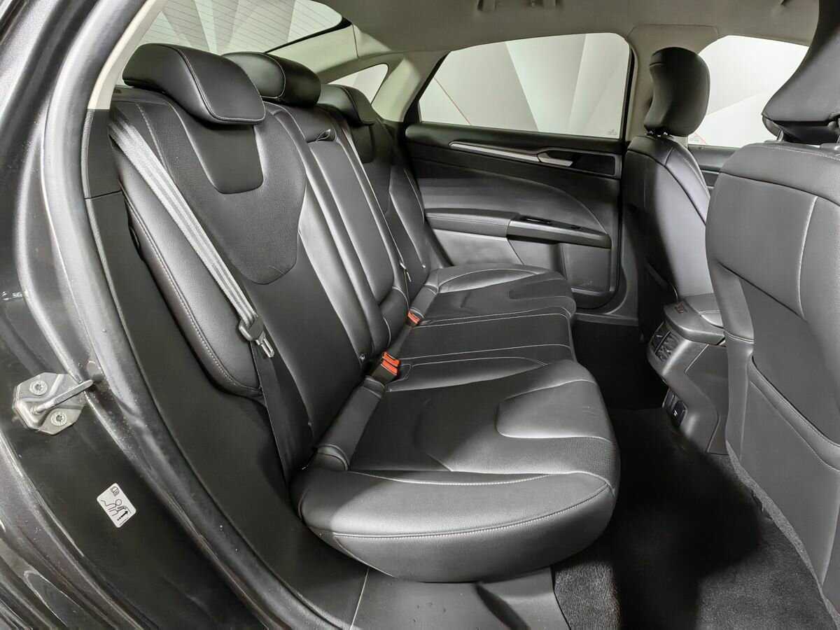 Ford Mondeo, 2018 Фото №12