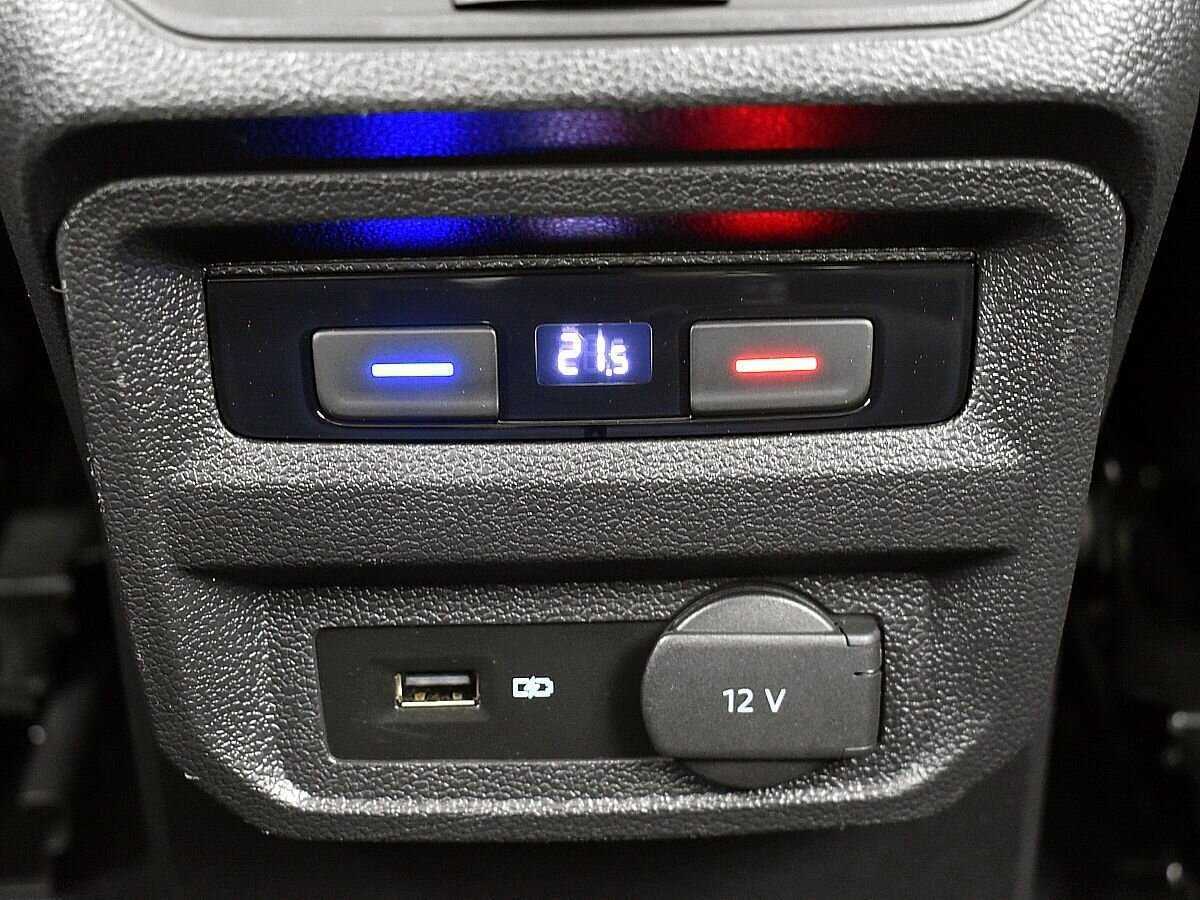 Volkswagen Tiguan, 2020 Фото №17