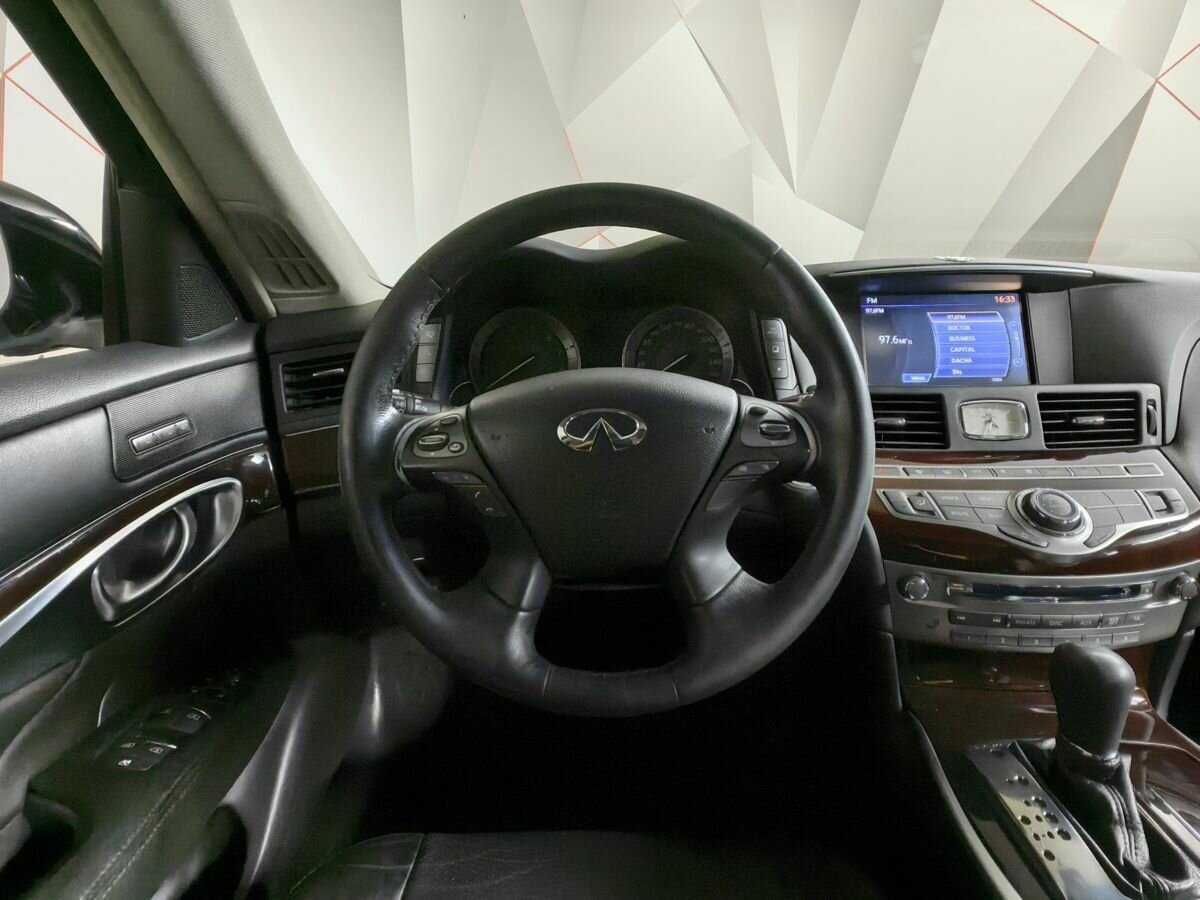 Infiniti Q70, 2016 Фото №15