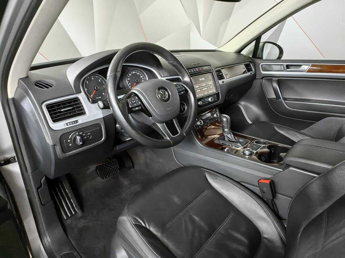 Volkswagen Touareg, 2017 Фото №14