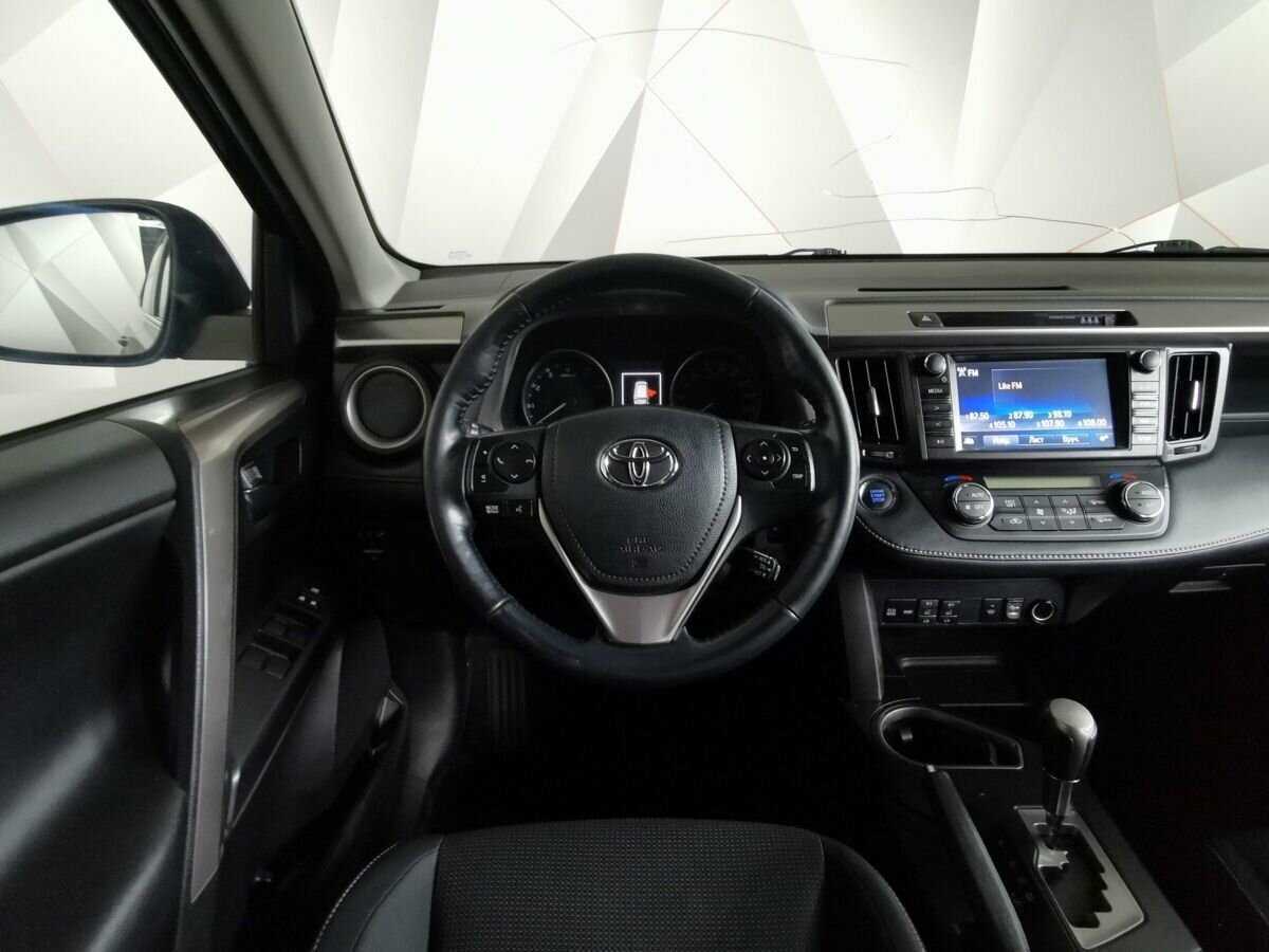 Toyota RAV4, 2018 Фото №14