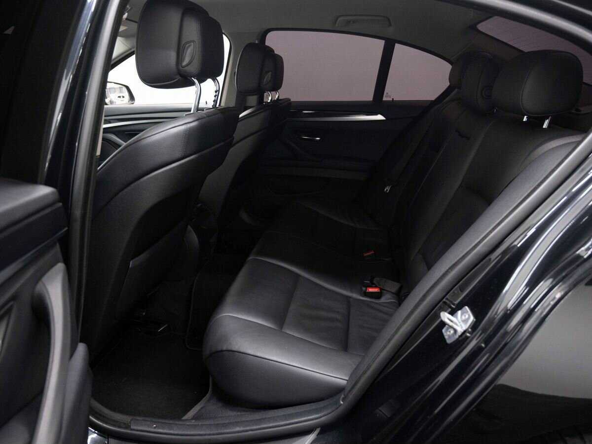 BMW 5 серии 528i xDrive, 2012 Фото №9