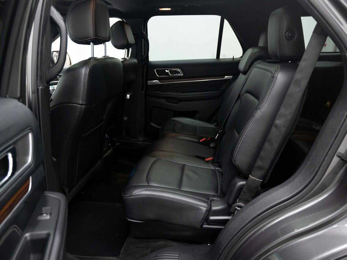 Ford Explorer, 2016 Фото №9