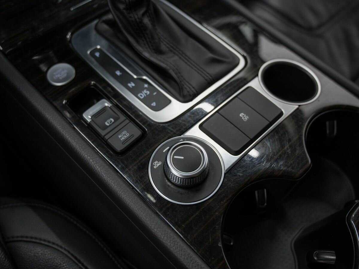 Volkswagen Touareg, 2016 Фото №19