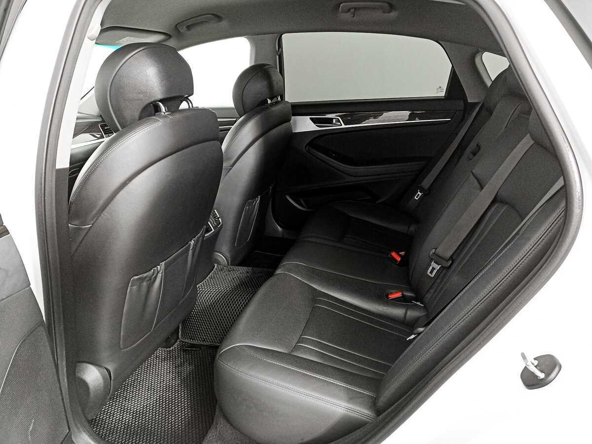 Hyundai Genesis, 2016 Фото №10
