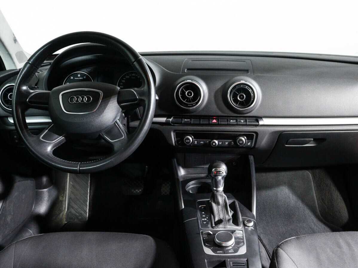 Audi A3, 2013 Фото №12