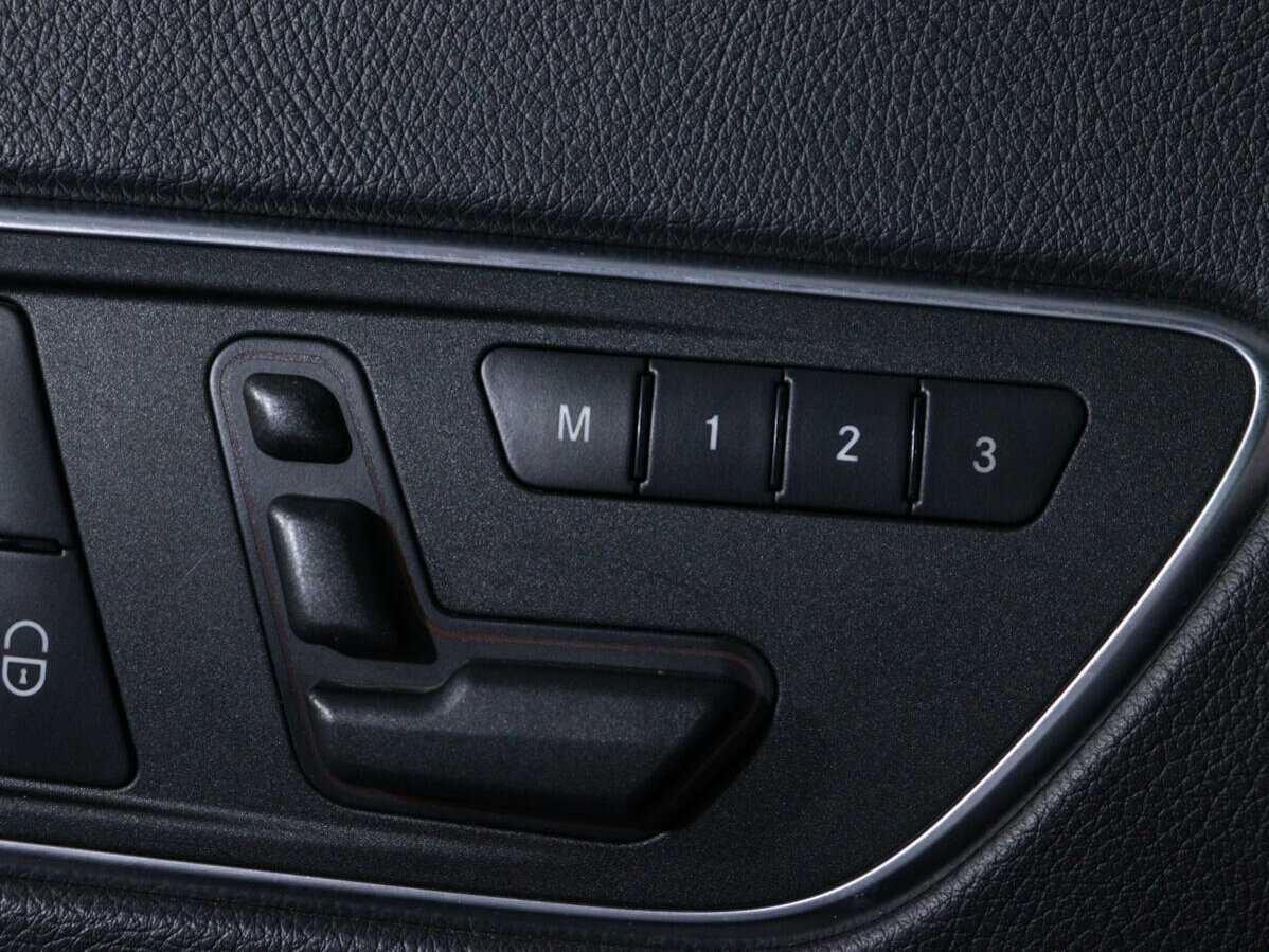 Mercedes-Benz CLA 200, 2013 Фото №19