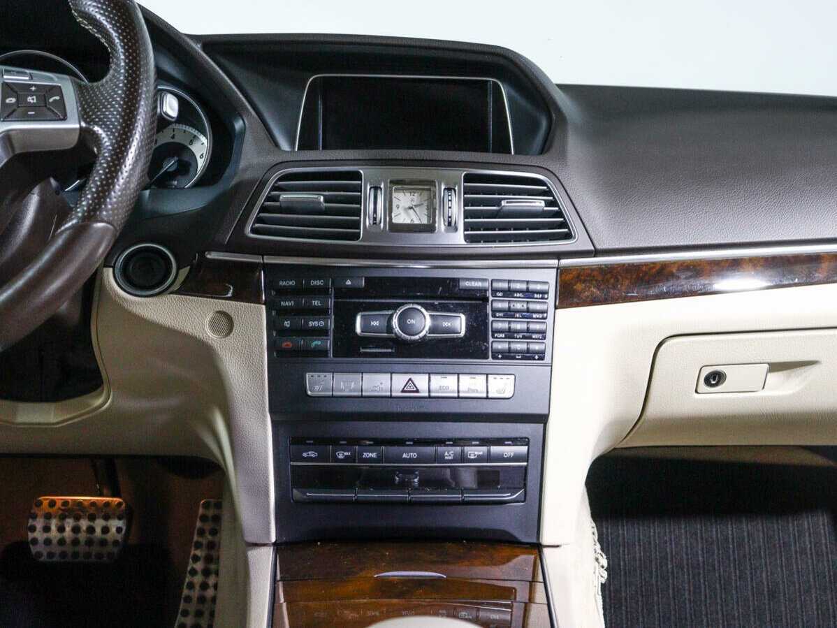 Mercedes-Benz E-Класс 200, 2013 Фото №11