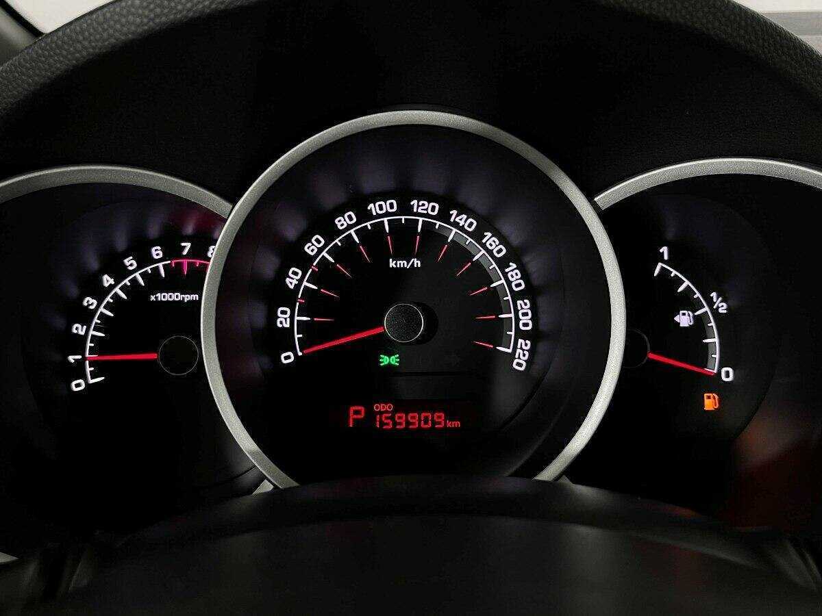 Kia Venga, 2013 Фото №11