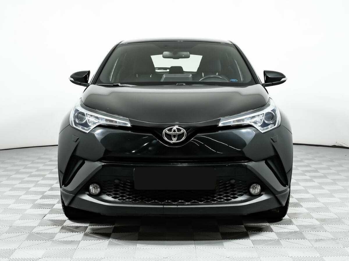 Toyota C-HR, 2018 - 67 869 км. | Фото №2