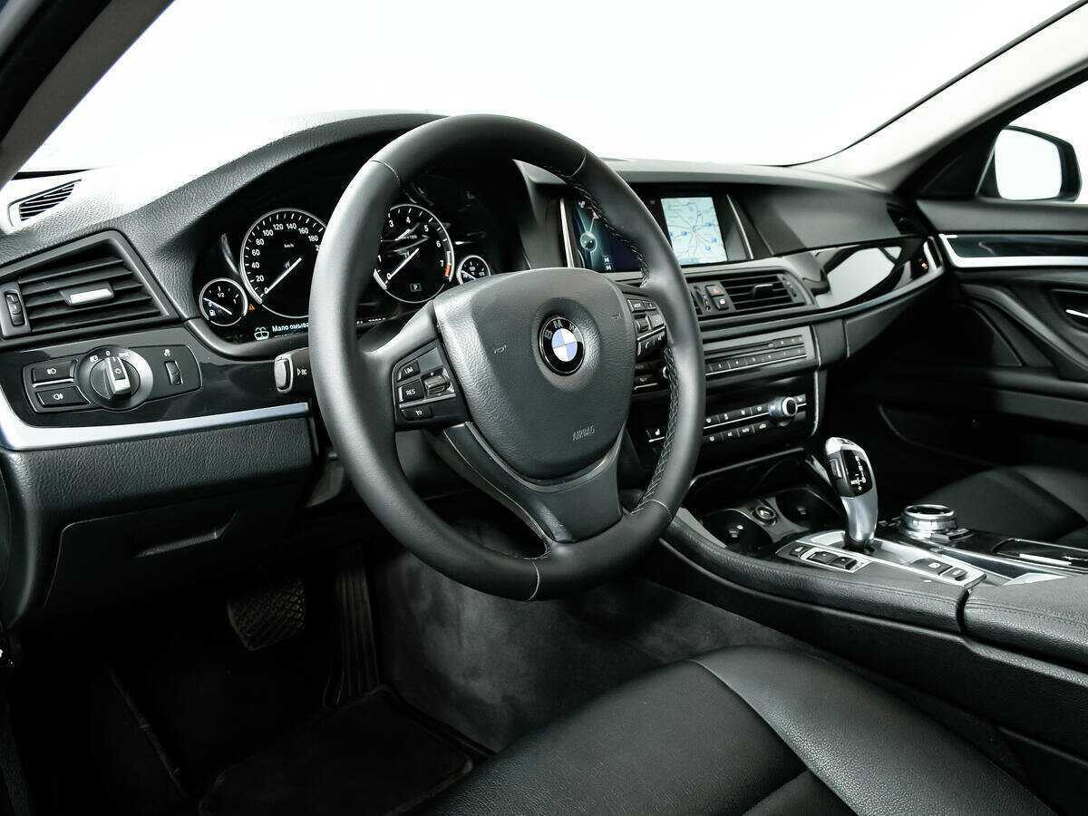 BMW 5 серии 520i, 2014 Фото №12