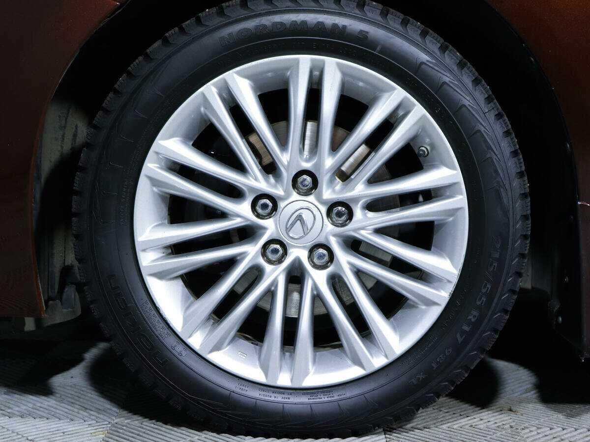 Lexus ES 200, 2016 Фото №16