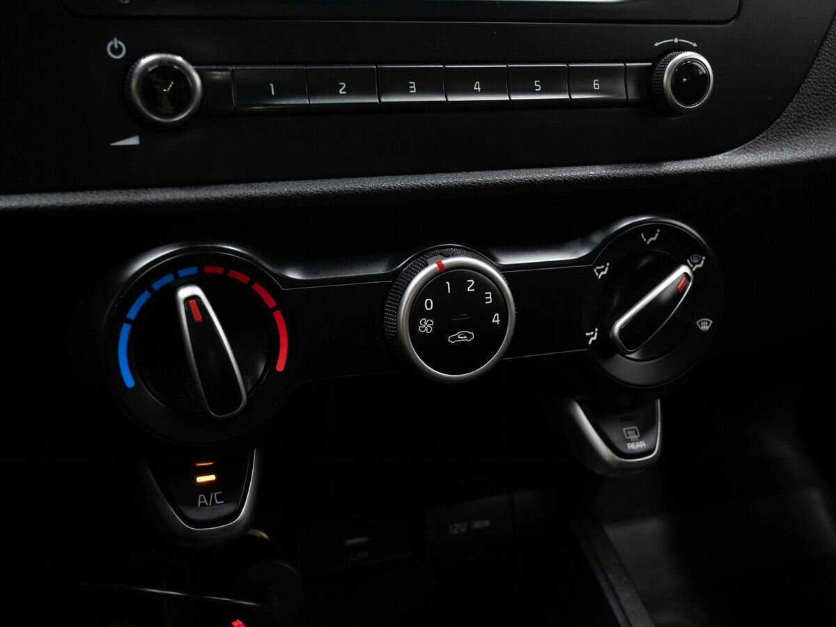 Kia Rio, 2021 Фото №21