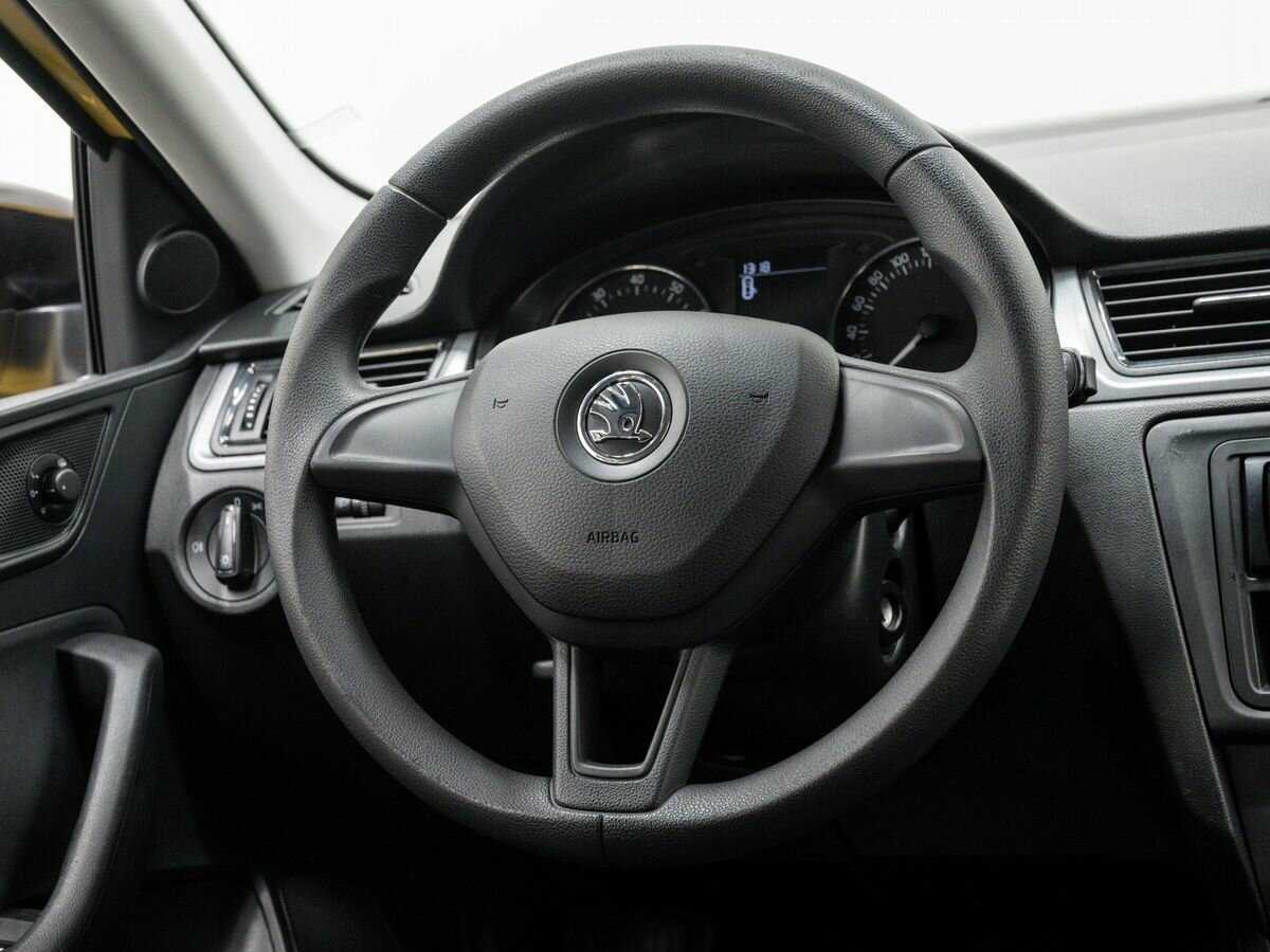 Skoda Rapid, 2017 Фото №13
