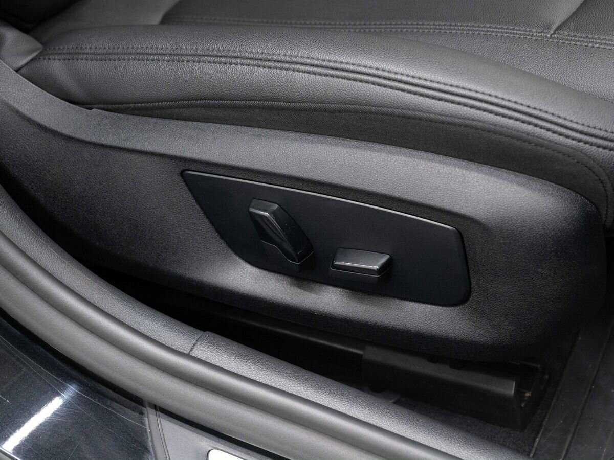 BMW 5 серии 520i, 2019 Фото №15