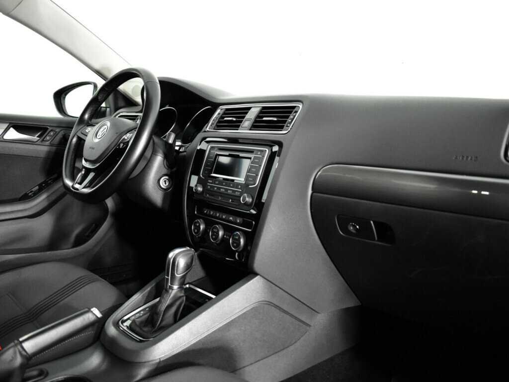 Volkswagen Jetta, 2016 Фото №9
