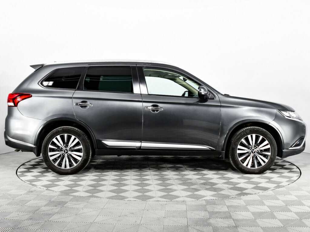 Mitsubishi Outlander, 2018 - 135 167 км. | Фото №4