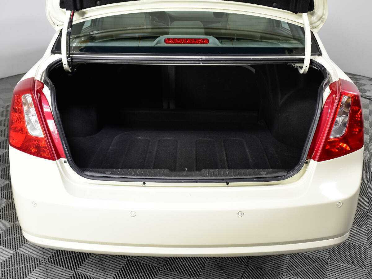 Daewoo Gentra, 2014 Фото №14