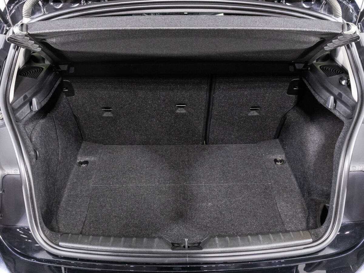 BMW 1 серии 116i, 2012 Фото №15