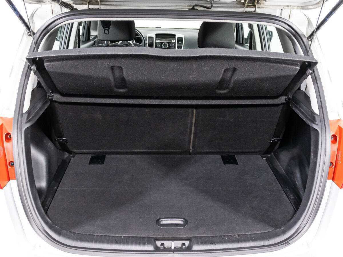 Kia Venga, 2015 Фото №15